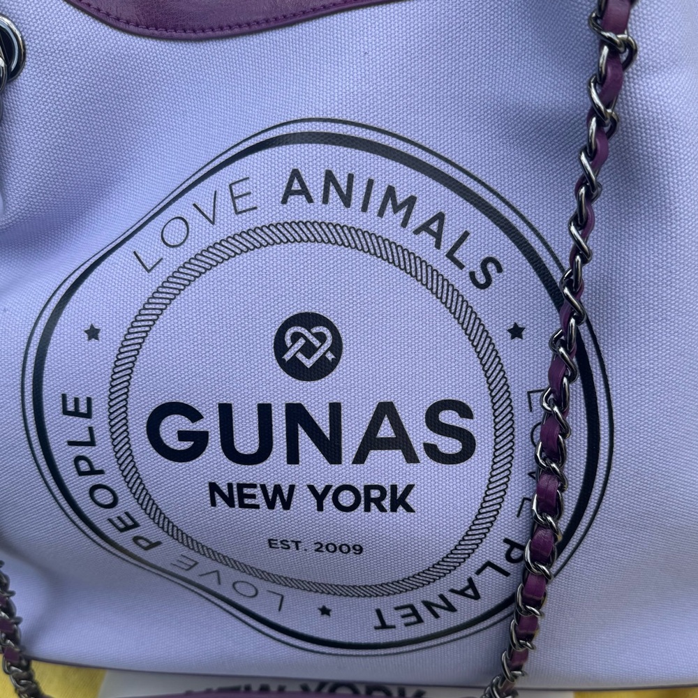 Gunas New York Ruth Canvas Double Handle Tote with Pouch Lilac Purple - Picture 8 of 10